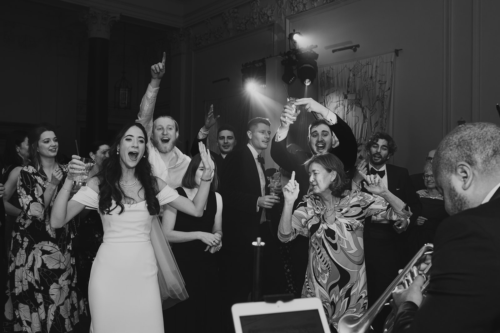 London winter wedding portraits with skyline backdrop