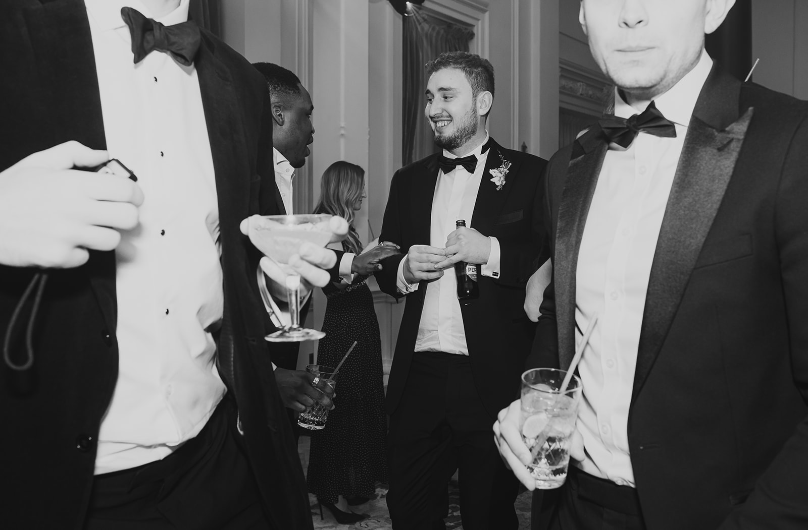 London winter wedding portraits with skyline backdrop